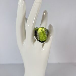 Murano Style Green‎ Glass Ring Size 8 Abstract Design VTG 2